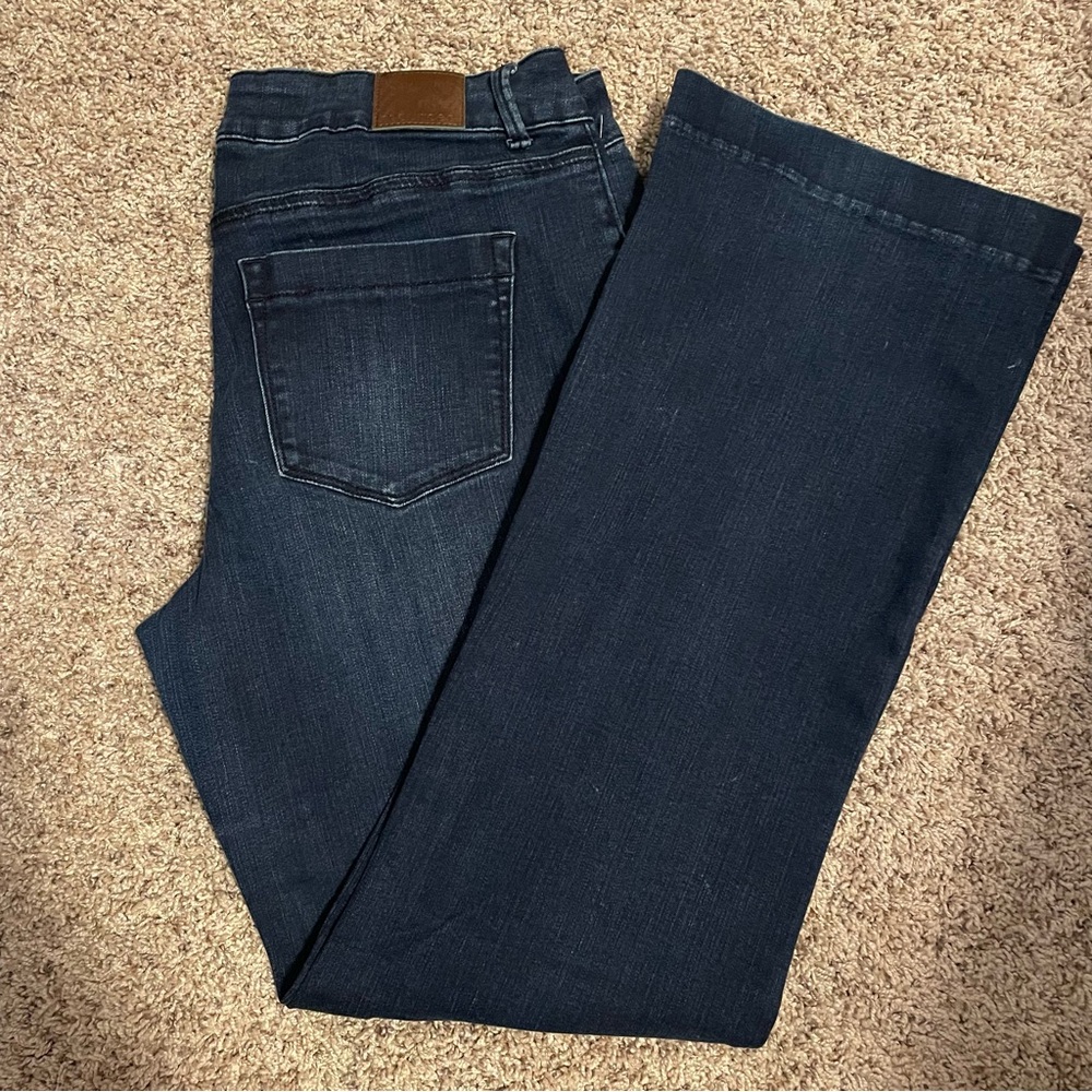 Maurices 12 jeans, flare, dark wash, like new